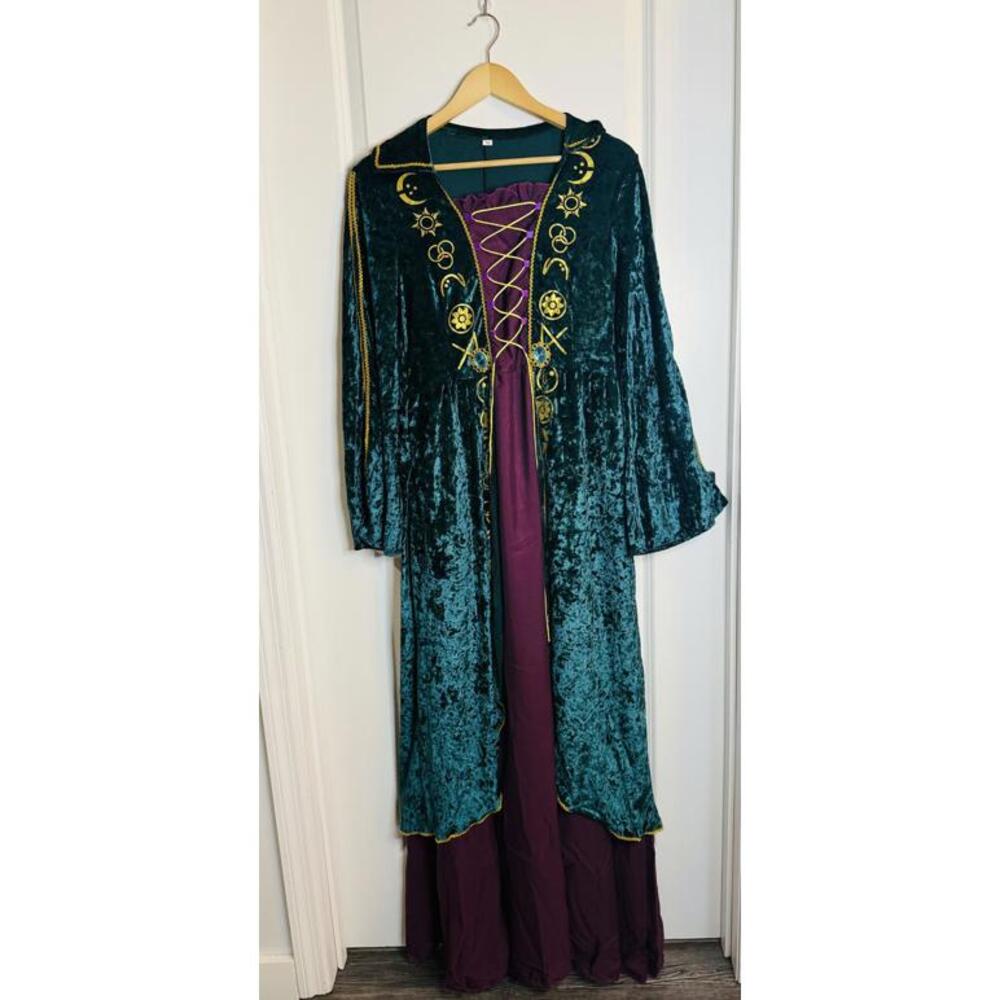 Women's Medium Winifred Sanderson Sisters Hocus Pocus Halloween Costume Witch